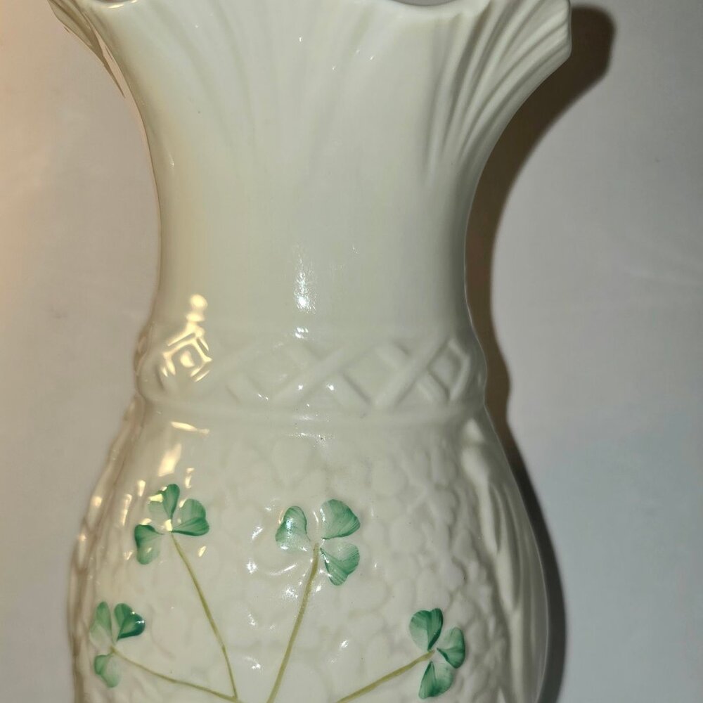 Blarney Woolen Mills Shamrock Vase